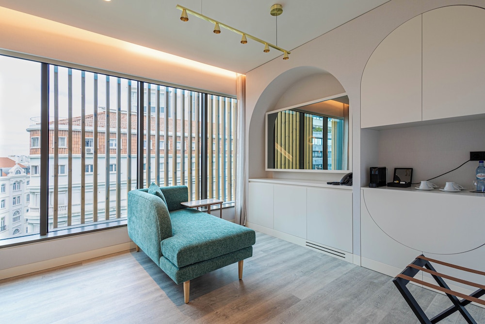 Duplex, Non Smoking, City View