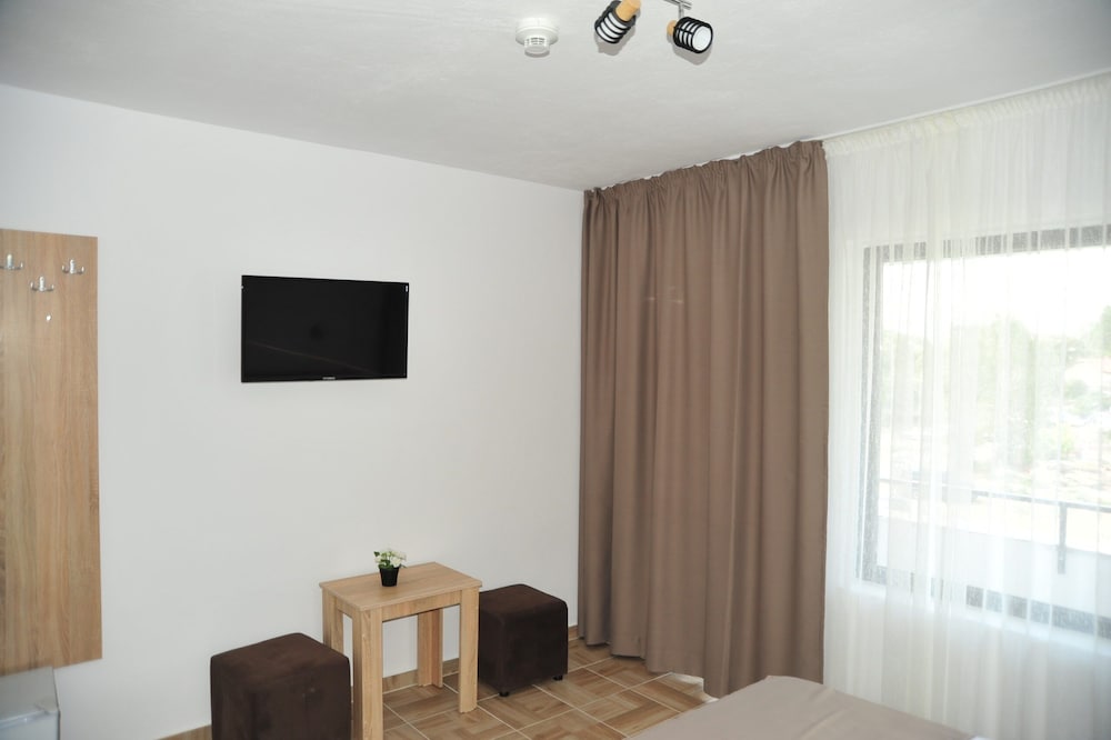 Standard Room photo 2