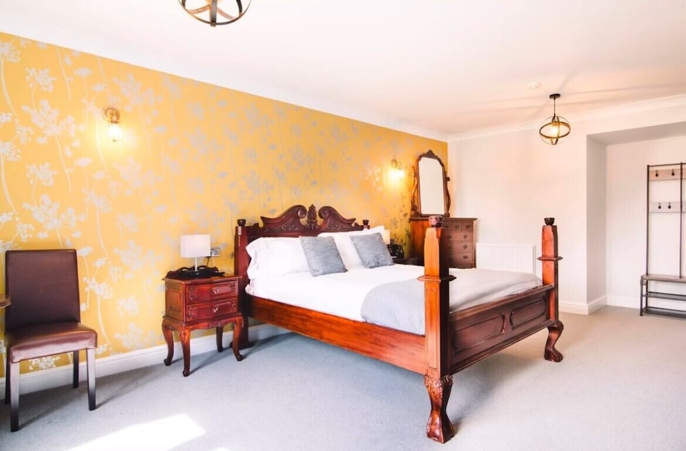 Superior Room, 1 Double Bed, Non Smoking (Four Poster Bed) photo 2