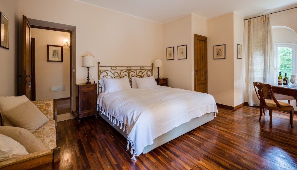 Room (Charming) photo 1