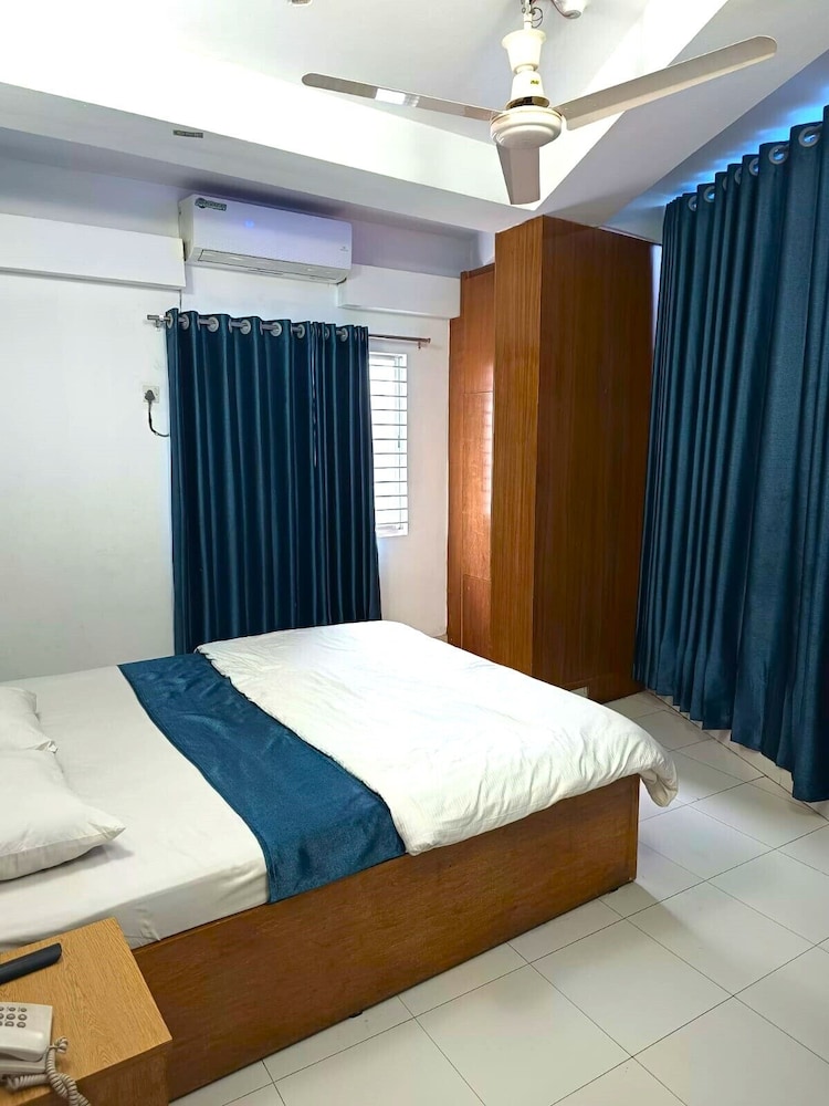 Deluxe Double Room, City View photo 1