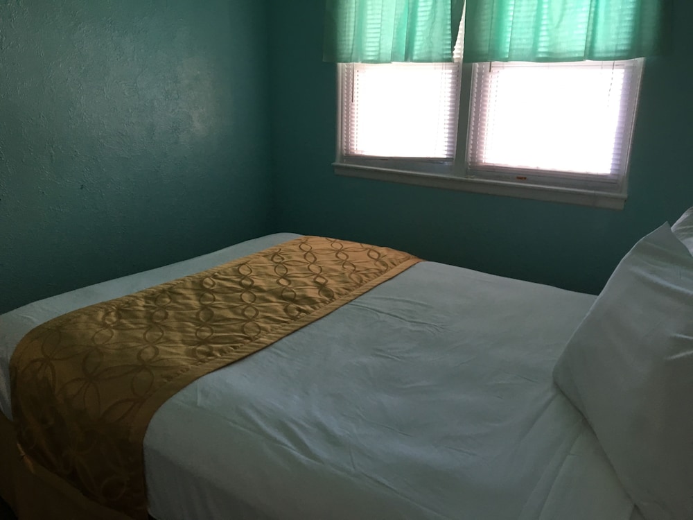Standard Room, 2 Bedrooms, Kitchenette photo 1