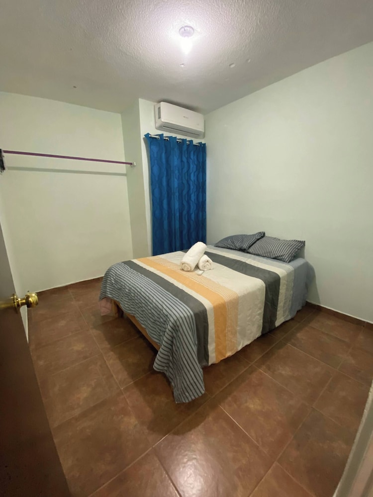 House, 2 Bedrooms, Accessible, Patio photo 1