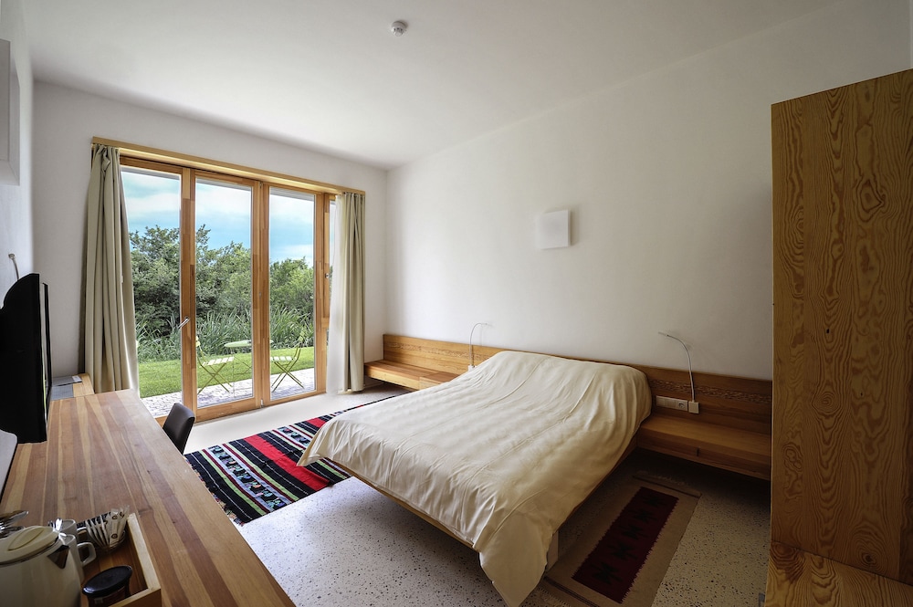 Standard Double Room photo 3