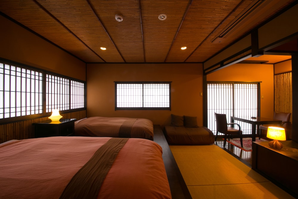 Twin Room, Non Smoking photo 1