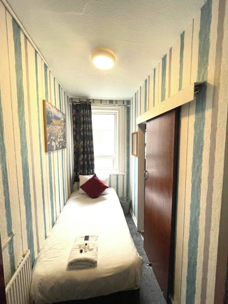 Basic Single Room