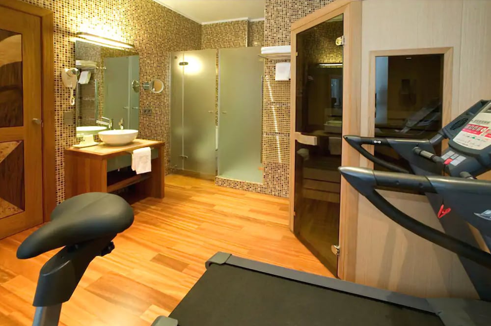 Grand Suite, Terrace, Partial Sea View Grand Suite, Terrace, Partial Sea View
