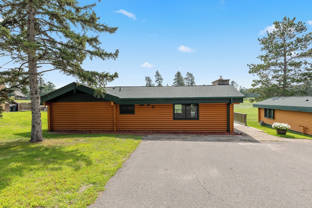 Family Cabin, 3 Bedrooms photo 2