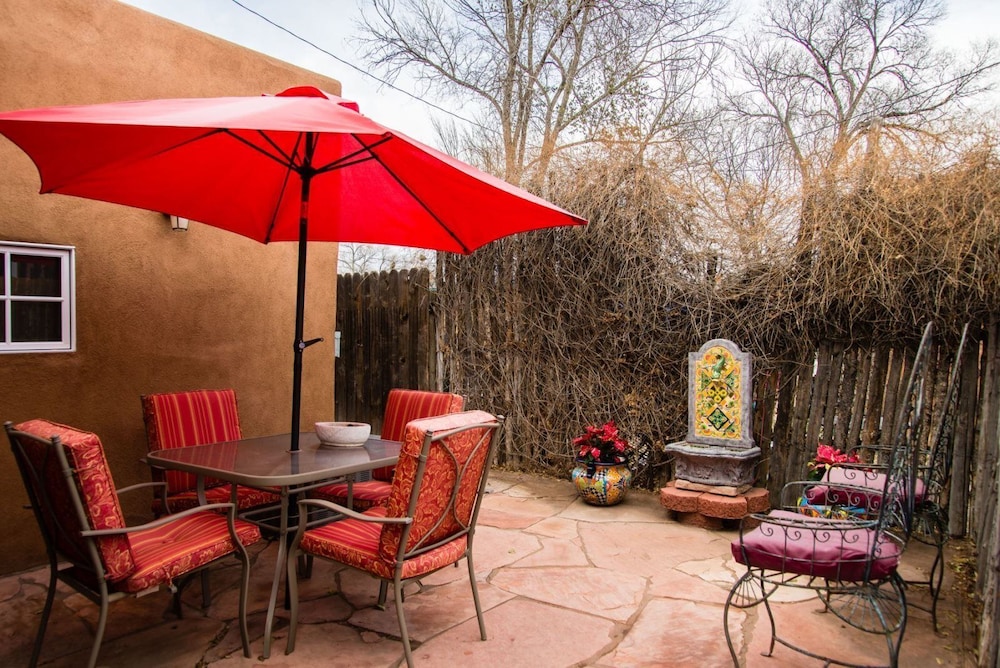 House (Desert Breeze - Delightful Railyard A) photo 2