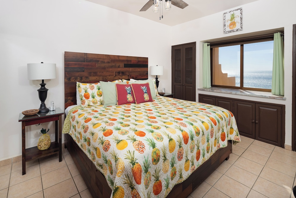 Penthouse, 3 Bedrooms, Ocean View, Beachfront