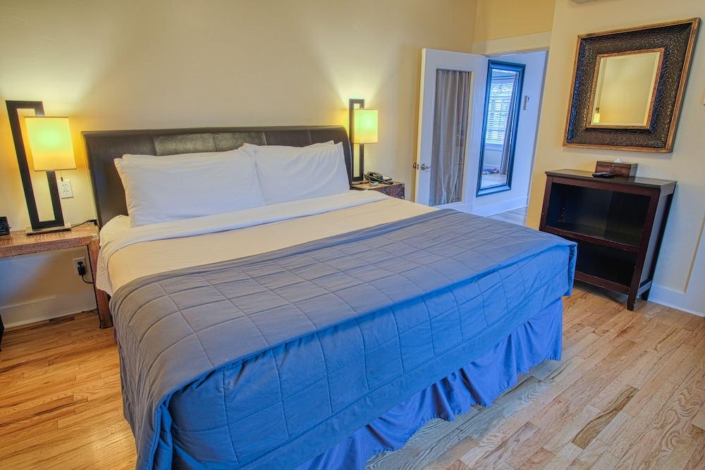 Sunrise Suite - Room 16