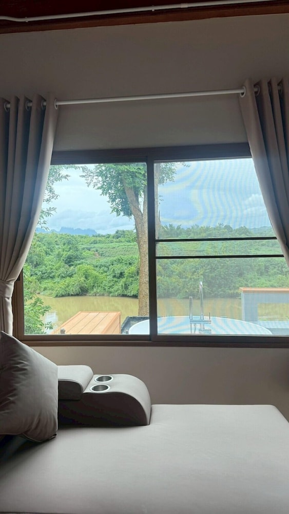 Family House, 2 Bedrooms, River View