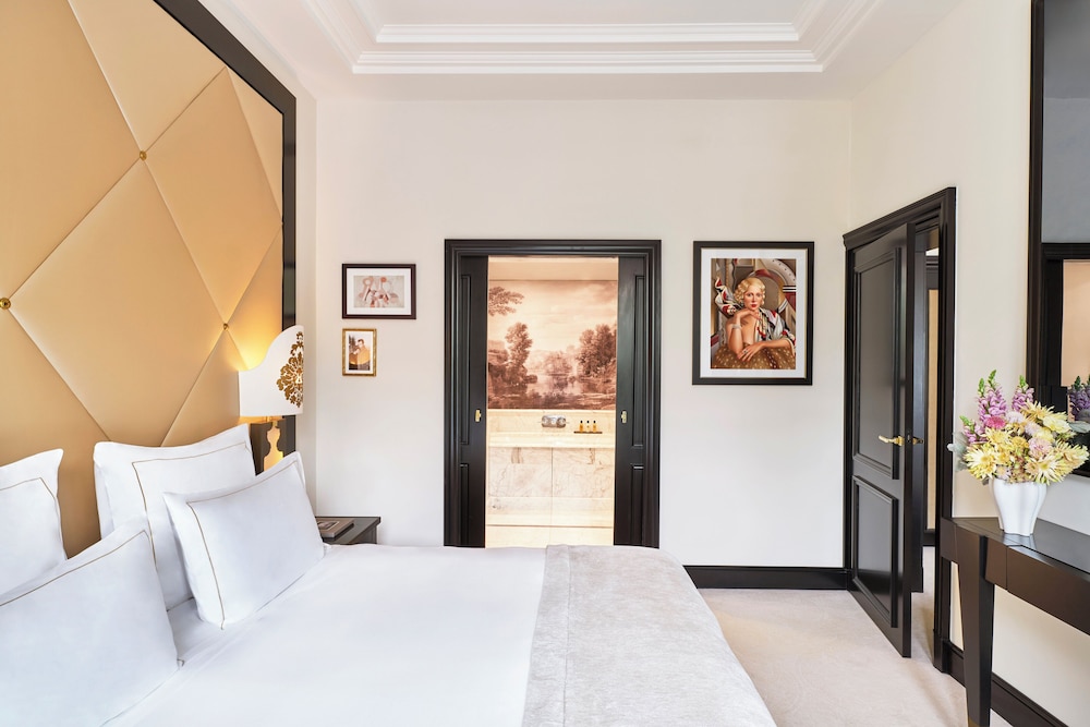 Suite (Prestige Champs Elysées)