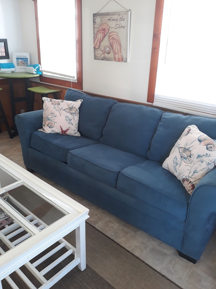 Conch Shell: Aqua Lodge, 1 Bedroom, Bay View photo 2