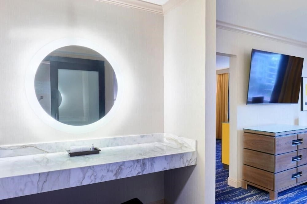 Executive Suite, 1 King Bed
