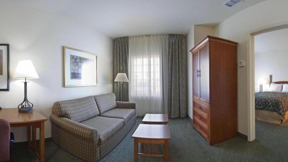 Suite, 1 Bedroom, Kitchen - Photo 1