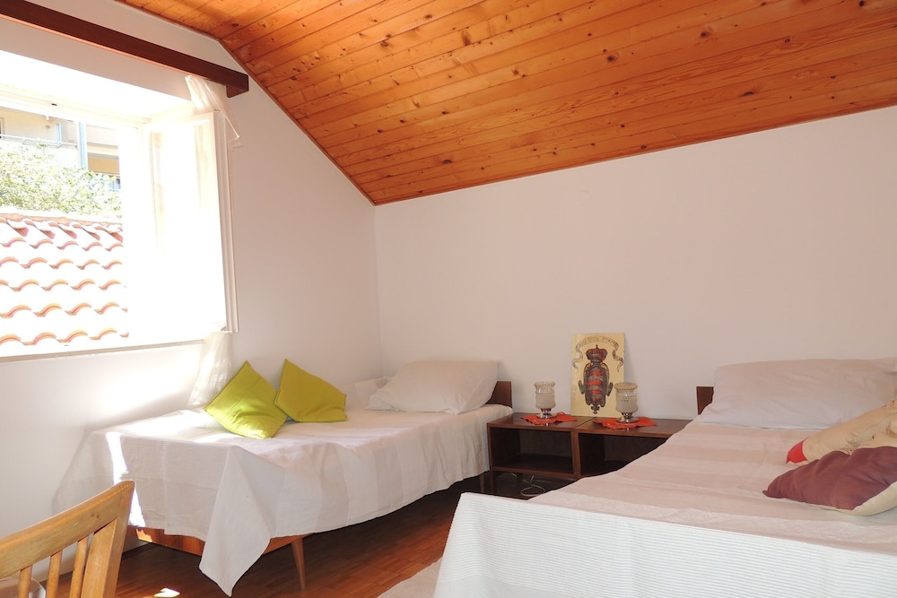 Apartment (Three-Bedroom Apartment with Terrace )