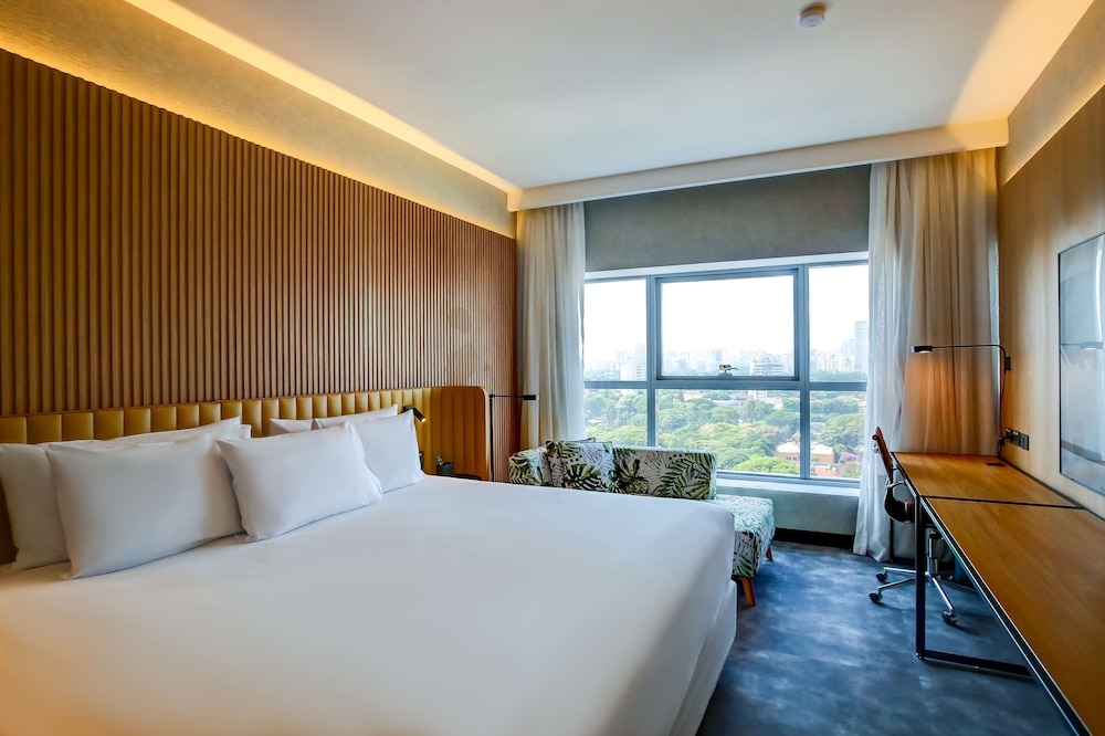 Deluxe Double Room, City View