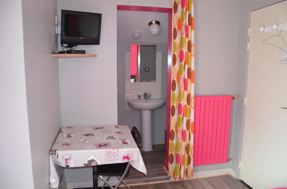Basic Room photo 2