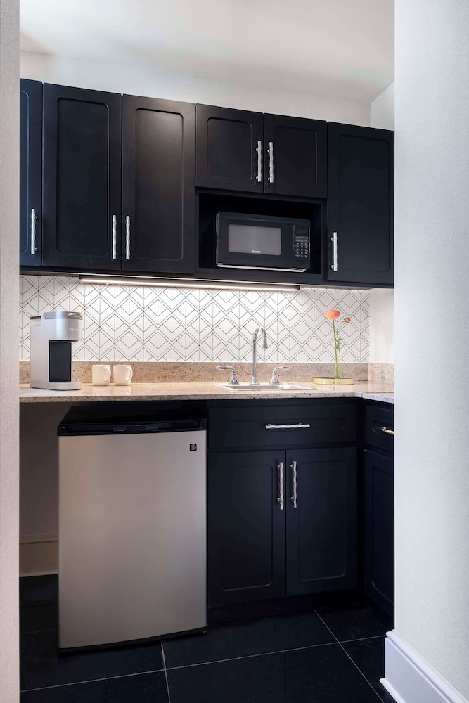 Deluxe Studio, 1 King Bed