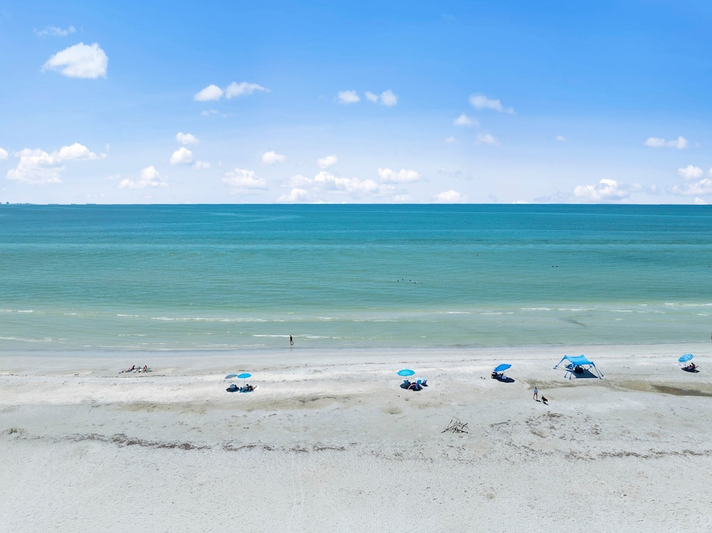 Loggerhead Cay 302 w Bikes Pool on Beach, Billede 2