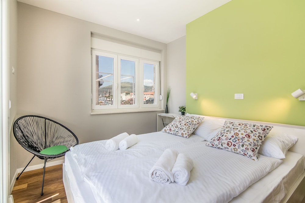 Economy Double Room, Balcony, City View