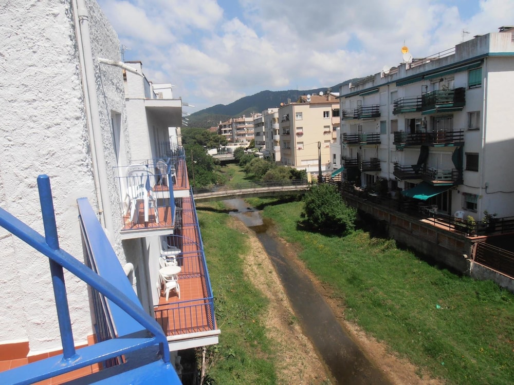 Standard Double Room, River View photo 2