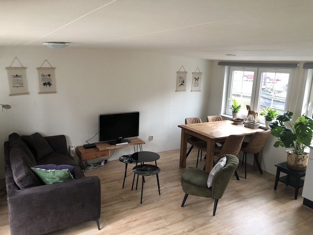 Comfort Apartment photo 2