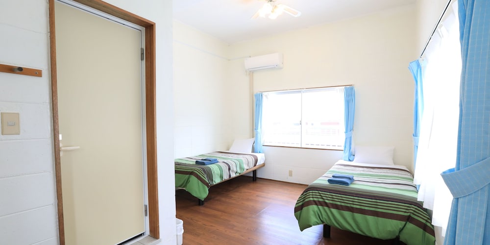 Pension (Twin Room) Non Smoking, Private Bathroom photo 2