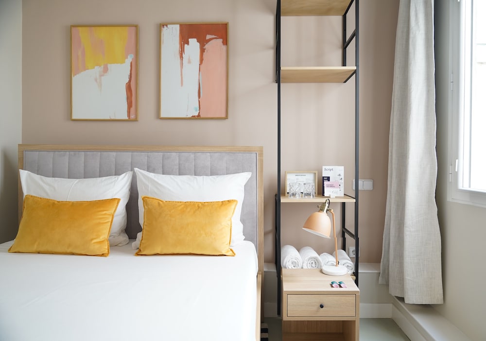 Small Room - Photo 8