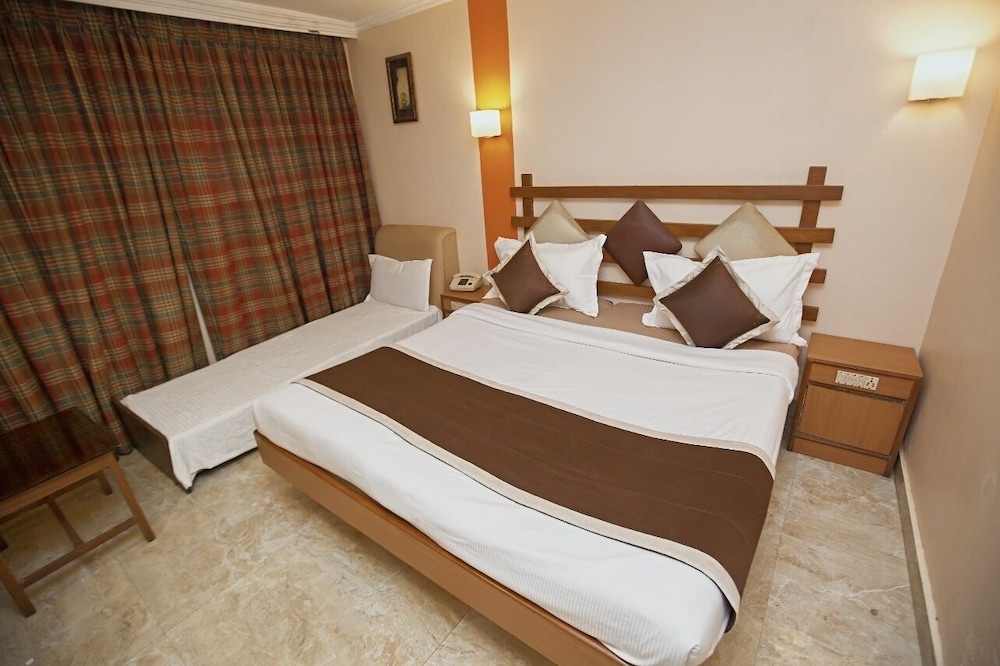 Deluxe Triple Bedded Room - Photo 2