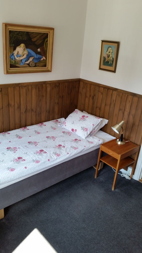 Single Room photo 3