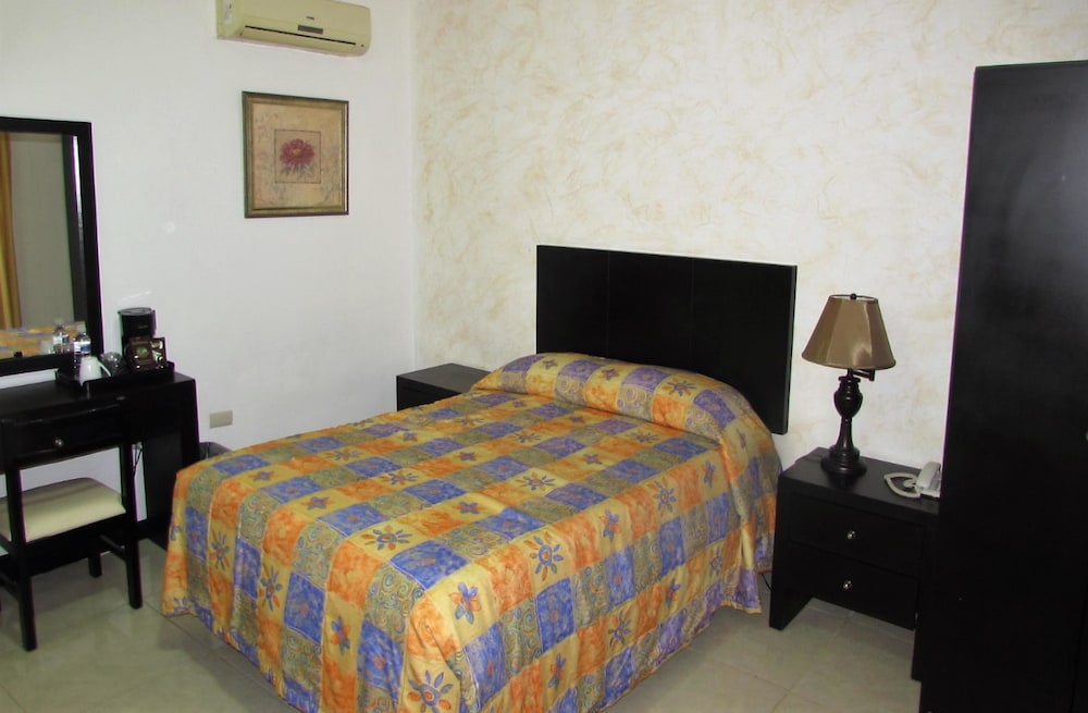 Basic Single Room, 1 Double Bed photo 1
