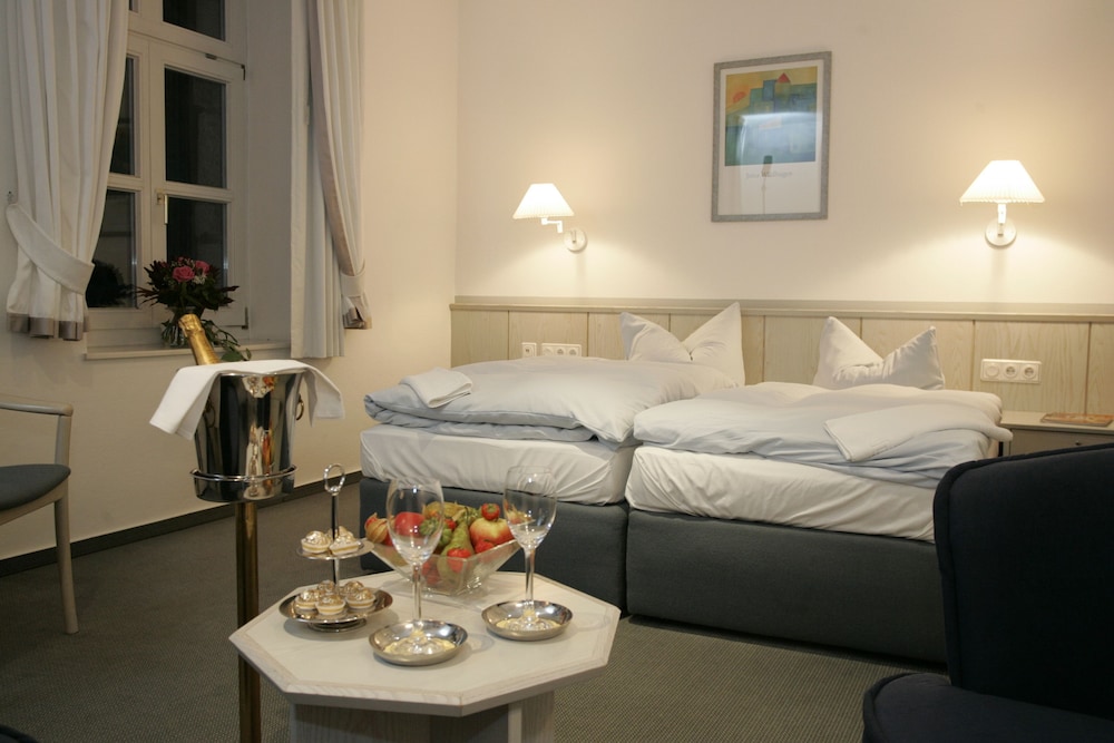 Standard Double Room photo 3