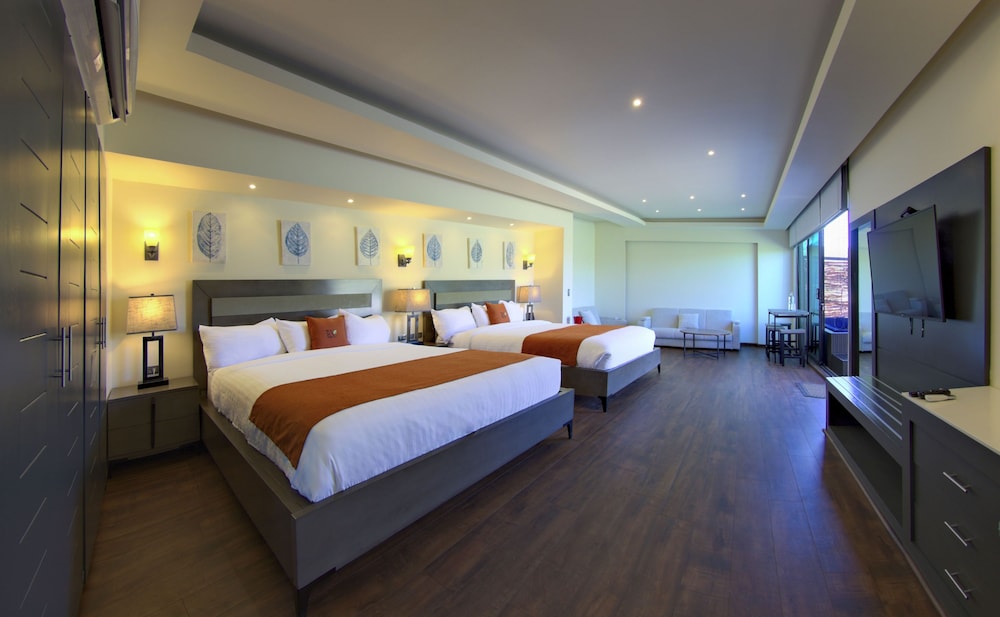 Penthouse, Double King photo 1