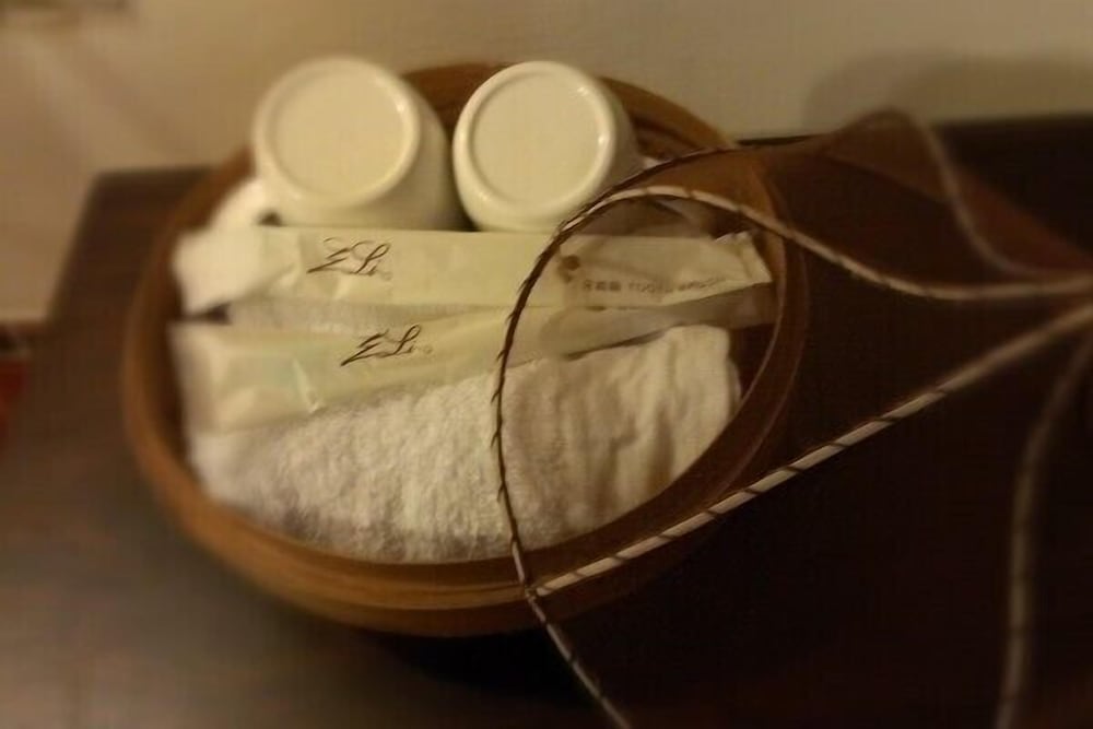 Standard Twin Room - Photo 6