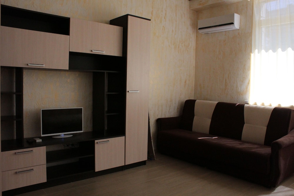 Apartment photo 1