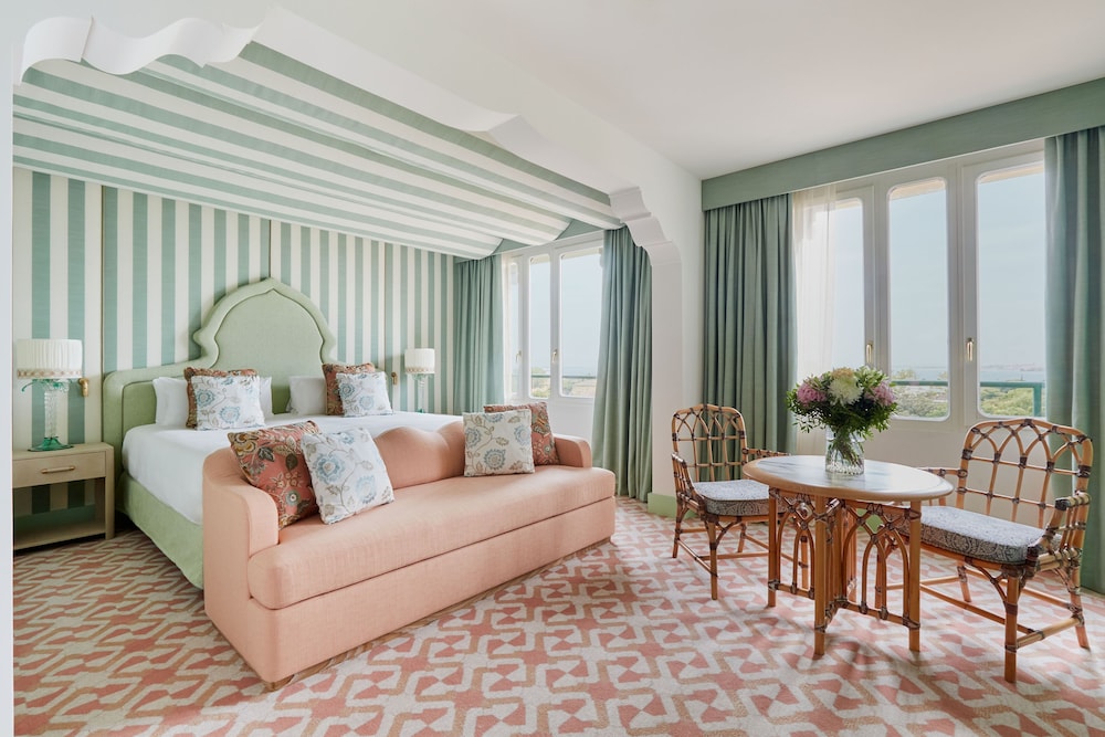 Premium Room (Venice View)