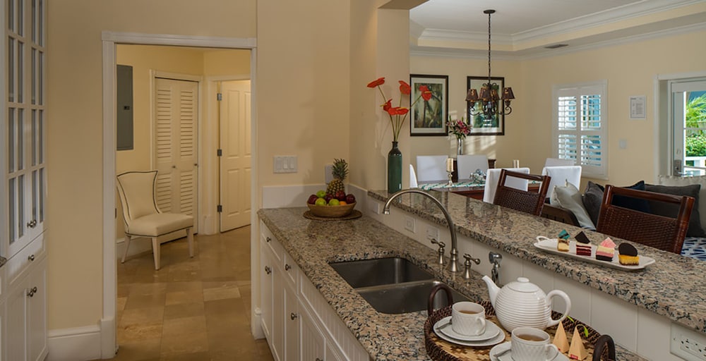 Suite, 2 Bedrooms, Garden View (Key West Concierge Suite)