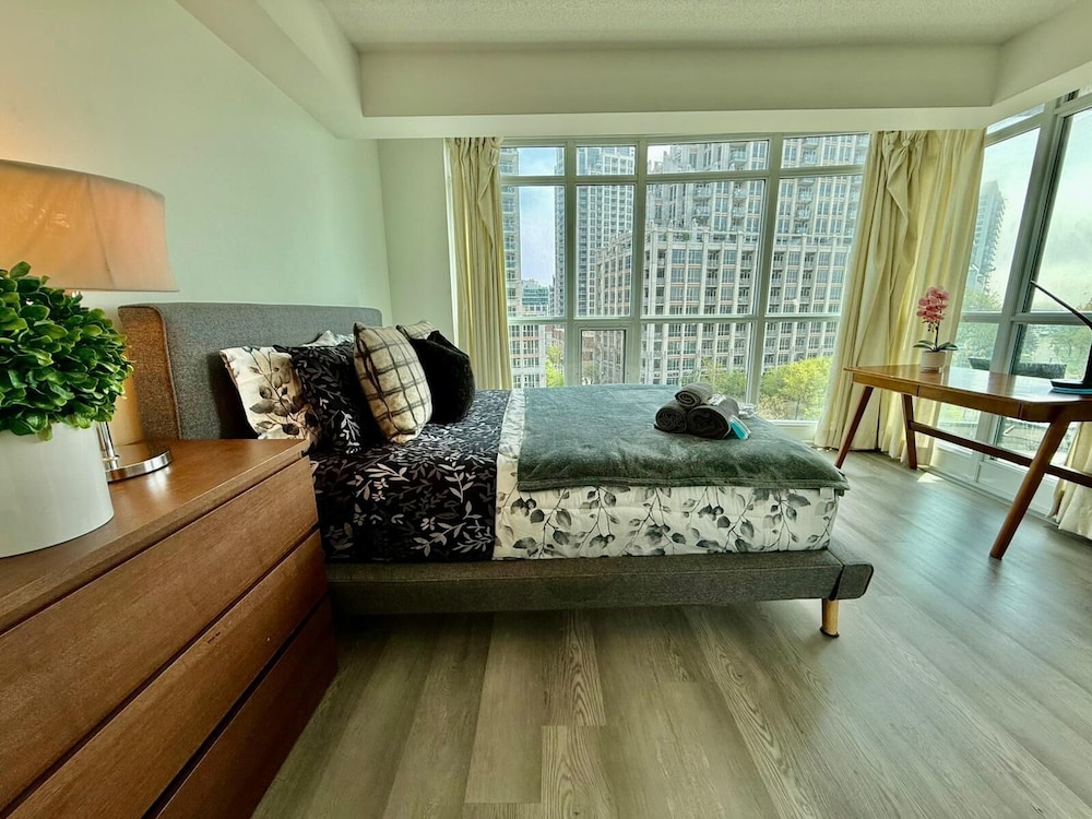 Grand Apartment