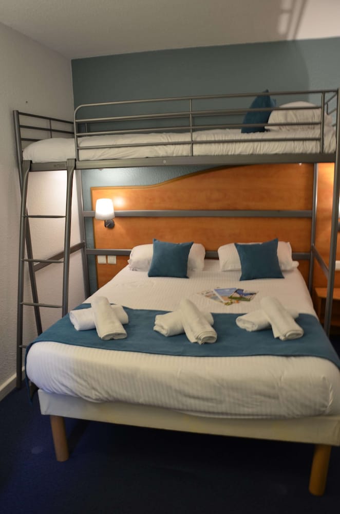 Triple Room, 1 Bedroom, Non Smoking photo 1