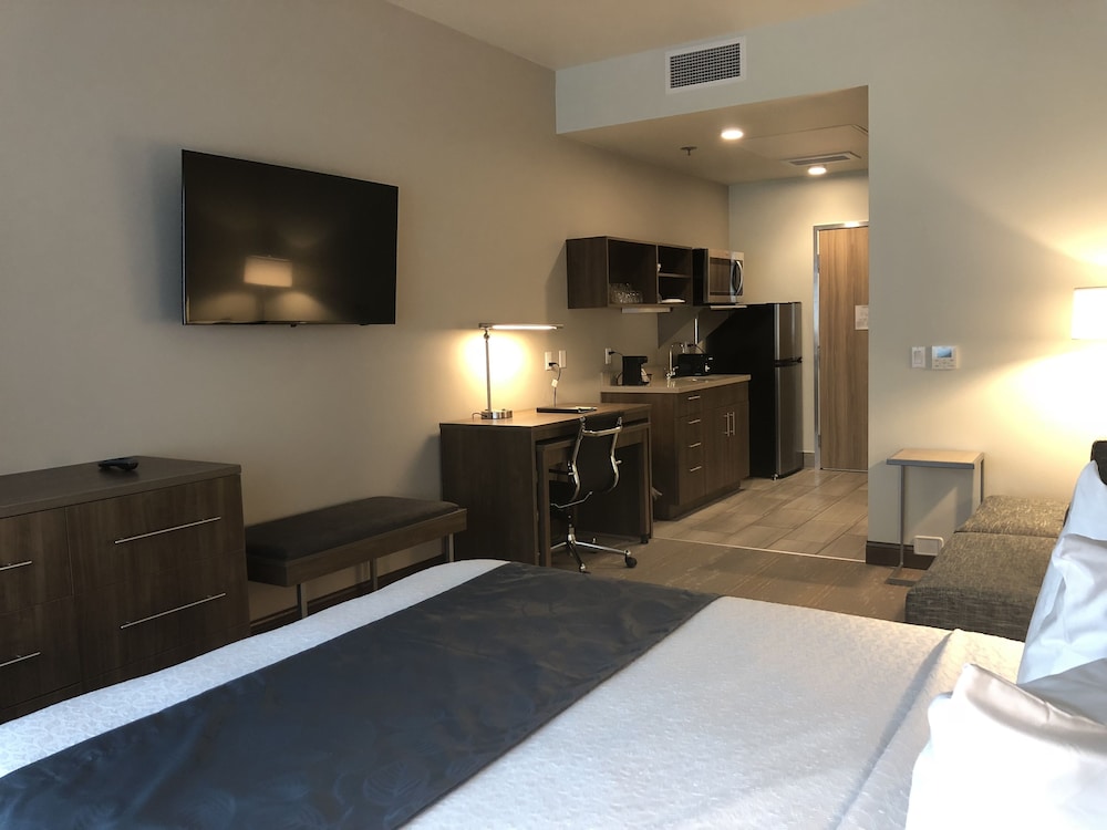 Double Room, 1 Queen Bed with Sofa bed, Mountain View photo 3