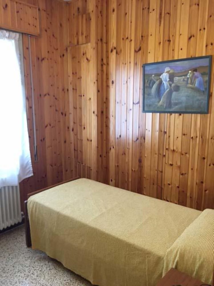 Double Or Twin Room photo 2