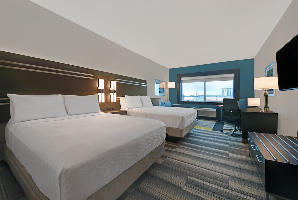 Suite, 2 Queen Beds, Accessible Bathtub (Communications) photo 1