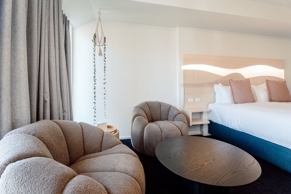 Executive City Suite (King Studio) - Photo 6