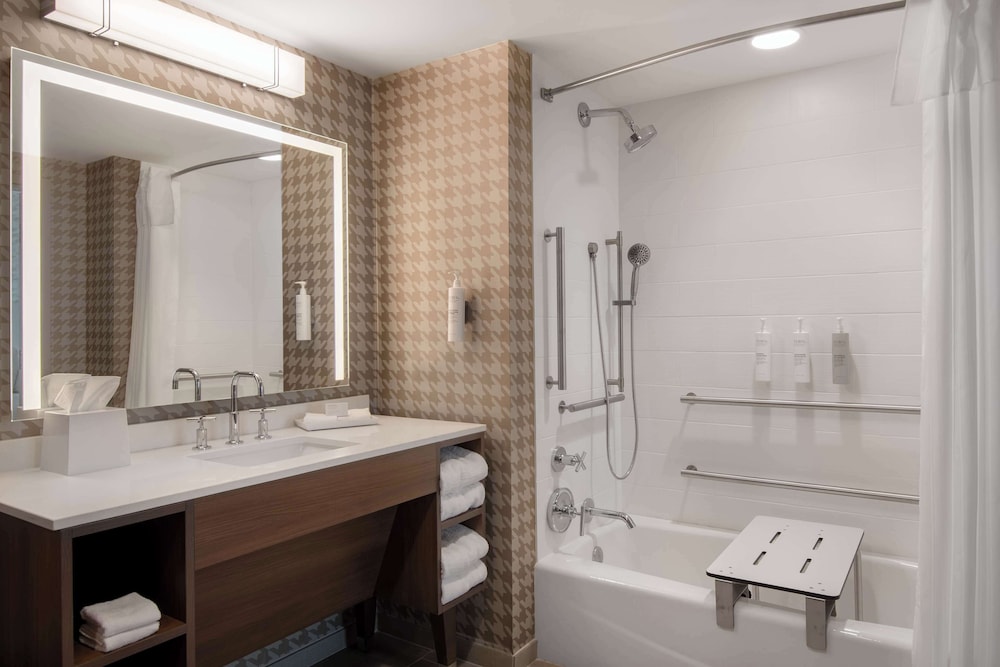 Studio Suite, 2 Queen Beds, Accessible, Bathtub - Photo 6