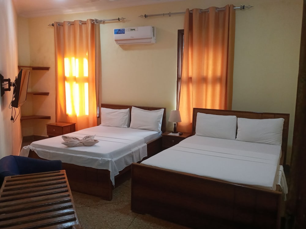 Family Double or Twin Room, 2 Bedrooms