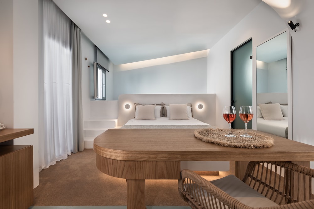 Executive Suite (Hercules Executive, Indoor Hot tub)