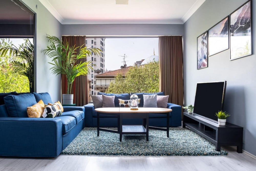 Apartment photo 1