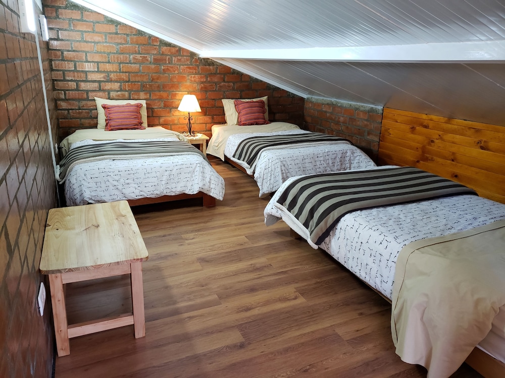 Family Quadruple Room, 1 Bedroom, Mountain View photo 2